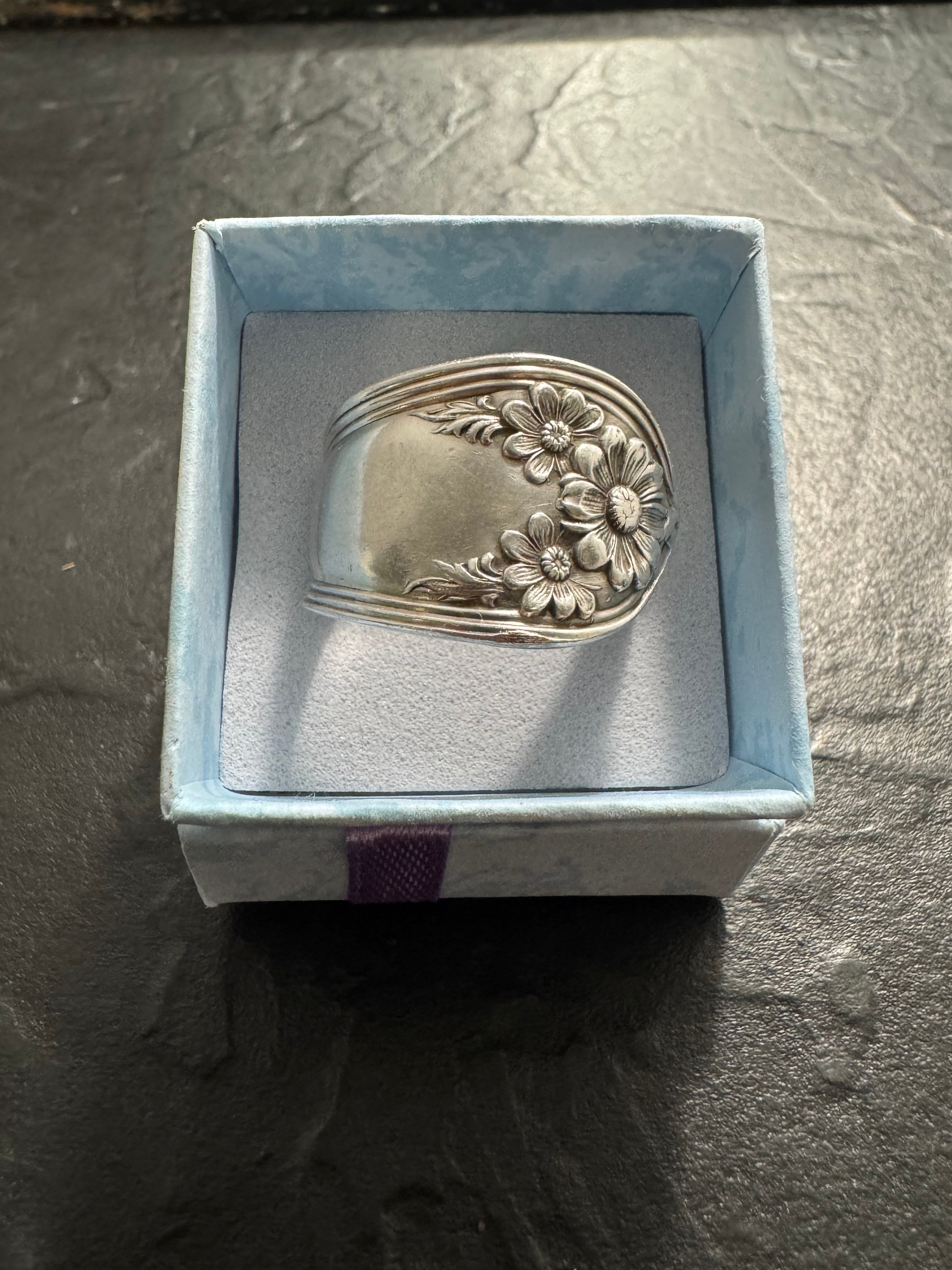 Antique Wm. Rogers & Son Floral Spoon Ring – Handmade Daisy Garden Band – Size 10 – One of a Kind