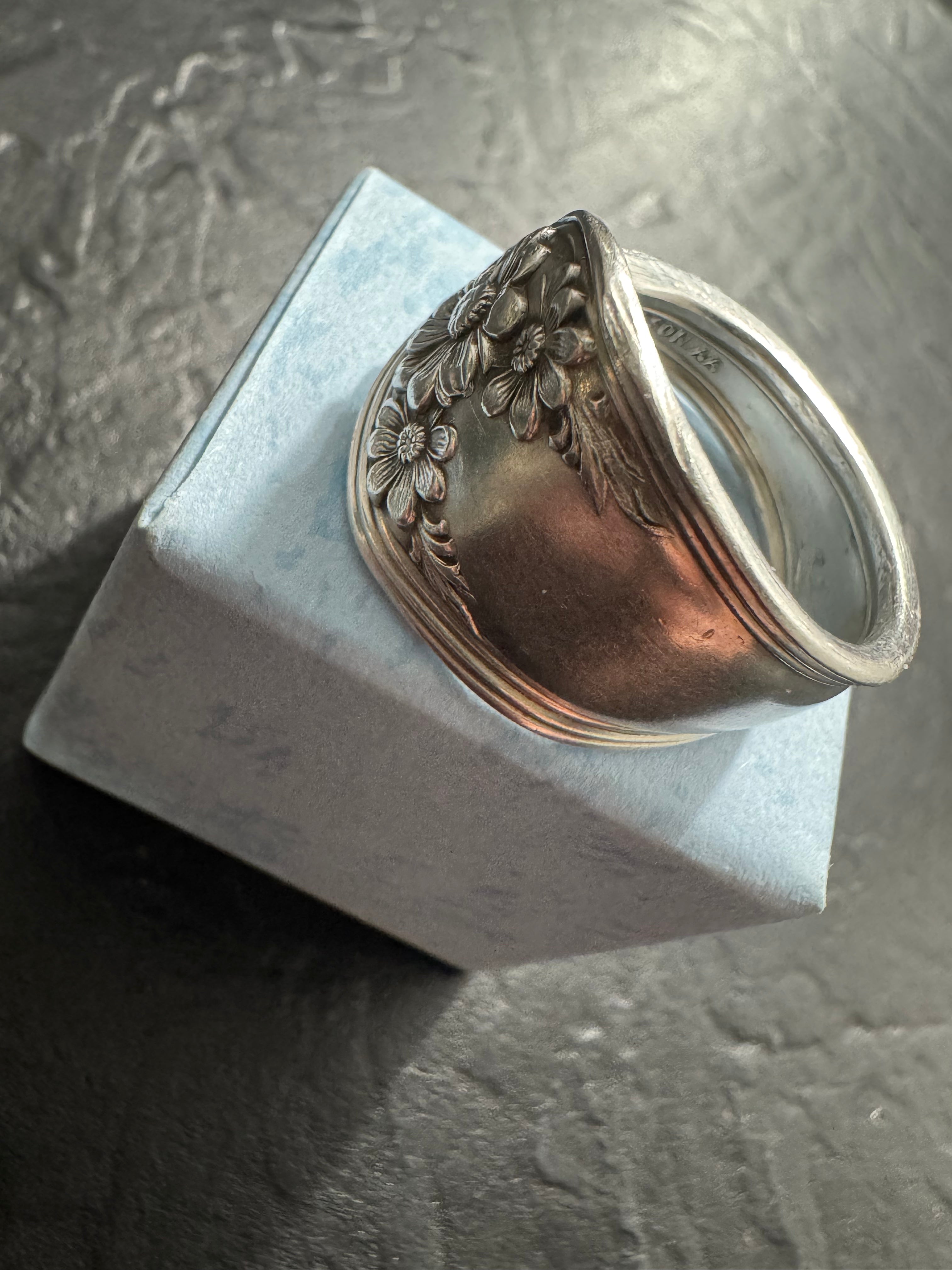 Antique Wm. Rogers & Son Floral Spoon Ring – Handmade Daisy Garden Band – Size 10 – One of a Kind