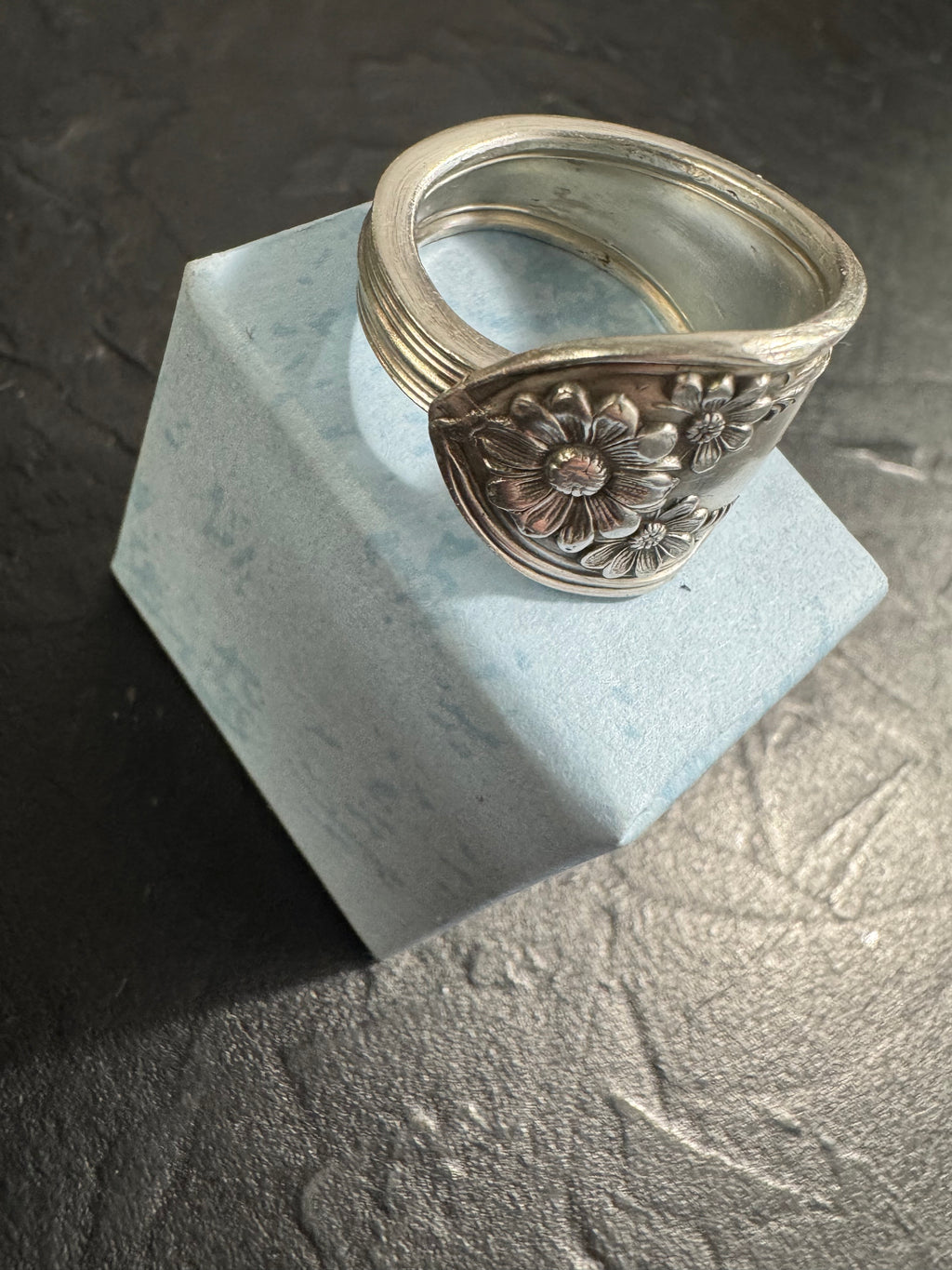 Antique Wm. Rogers & Son Floral Spoon Ring – Handmade Daisy Garden Band – Size 10 – One of a Kind